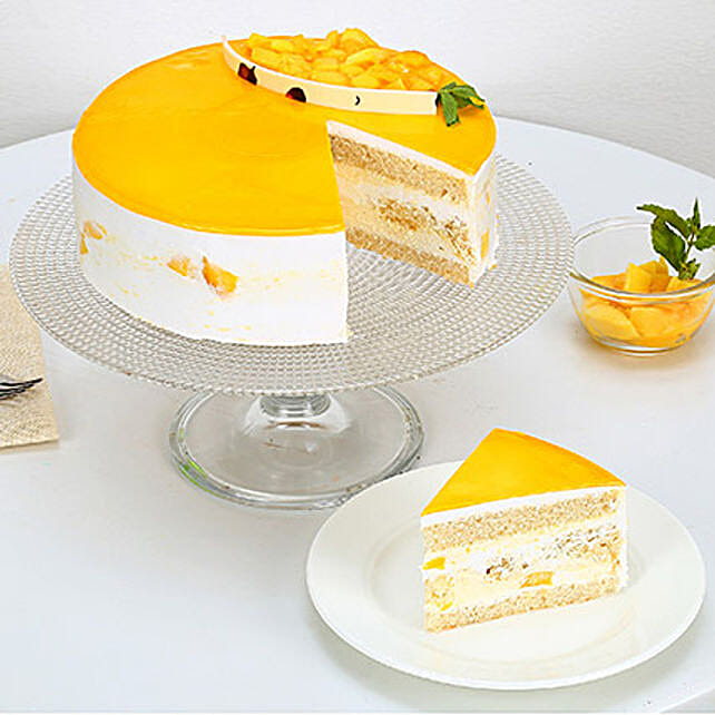 Mango Delight Cake Half kg Eggless