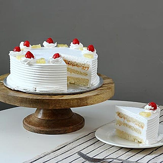 Pineapple Cake 1Kg Eggless