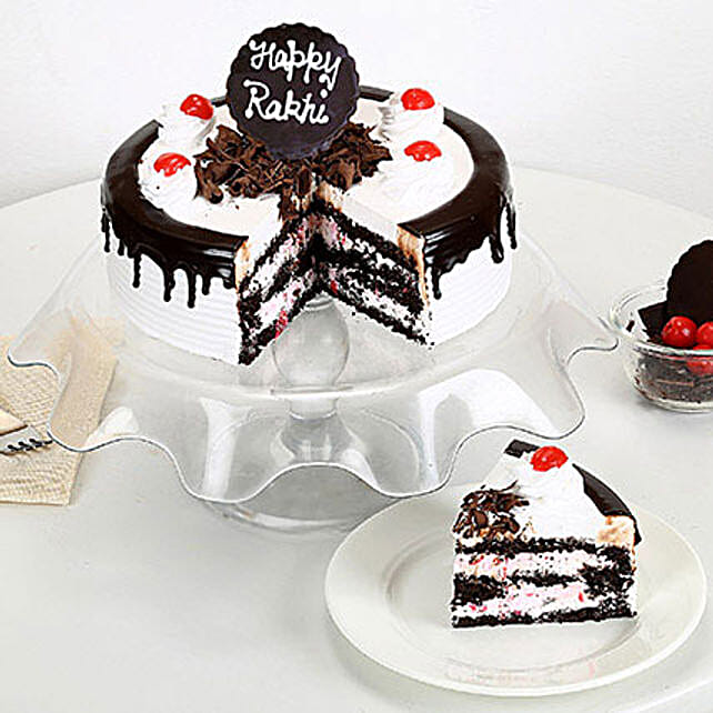 Rakhi with Blackforest Cake half kg