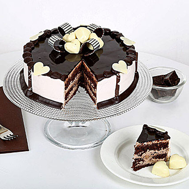 Stellar Chocolate Cake 2kg Eggless